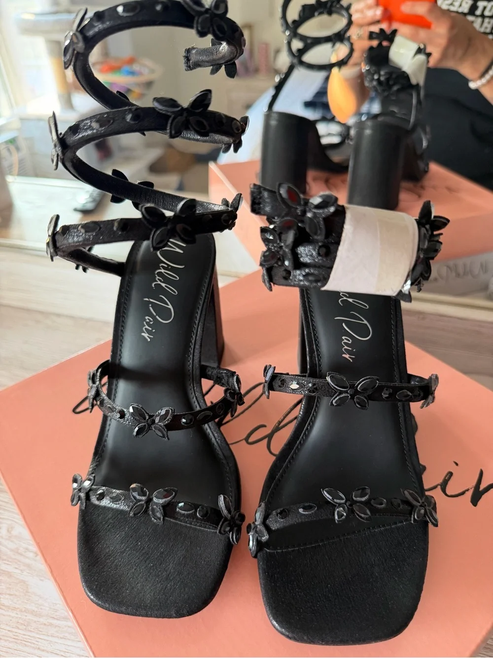 Block Heel Sandals / Black / 5.5